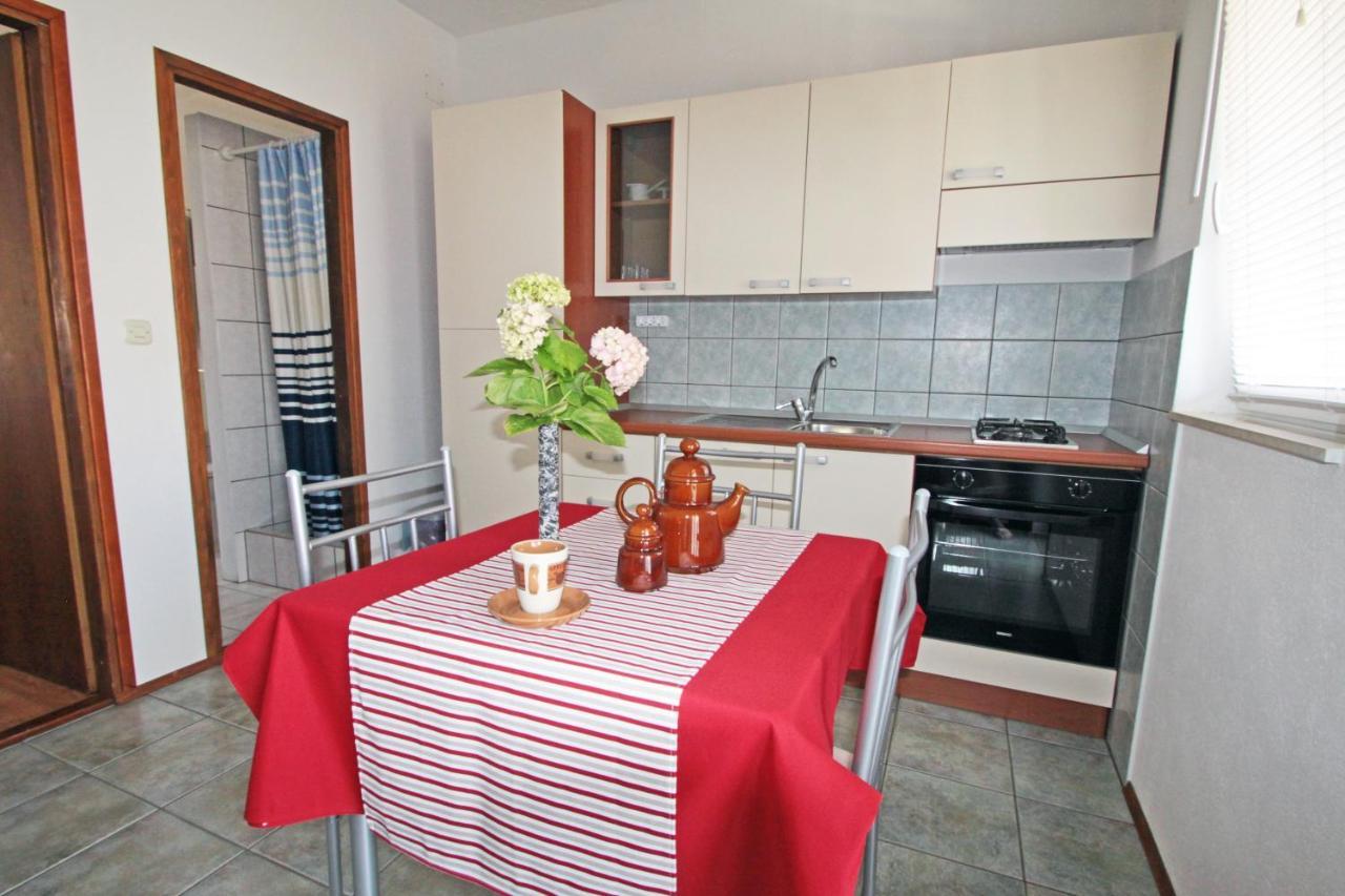 Apartments By The Sea Vinjerac, Zadar - 5824 Extérieur photo